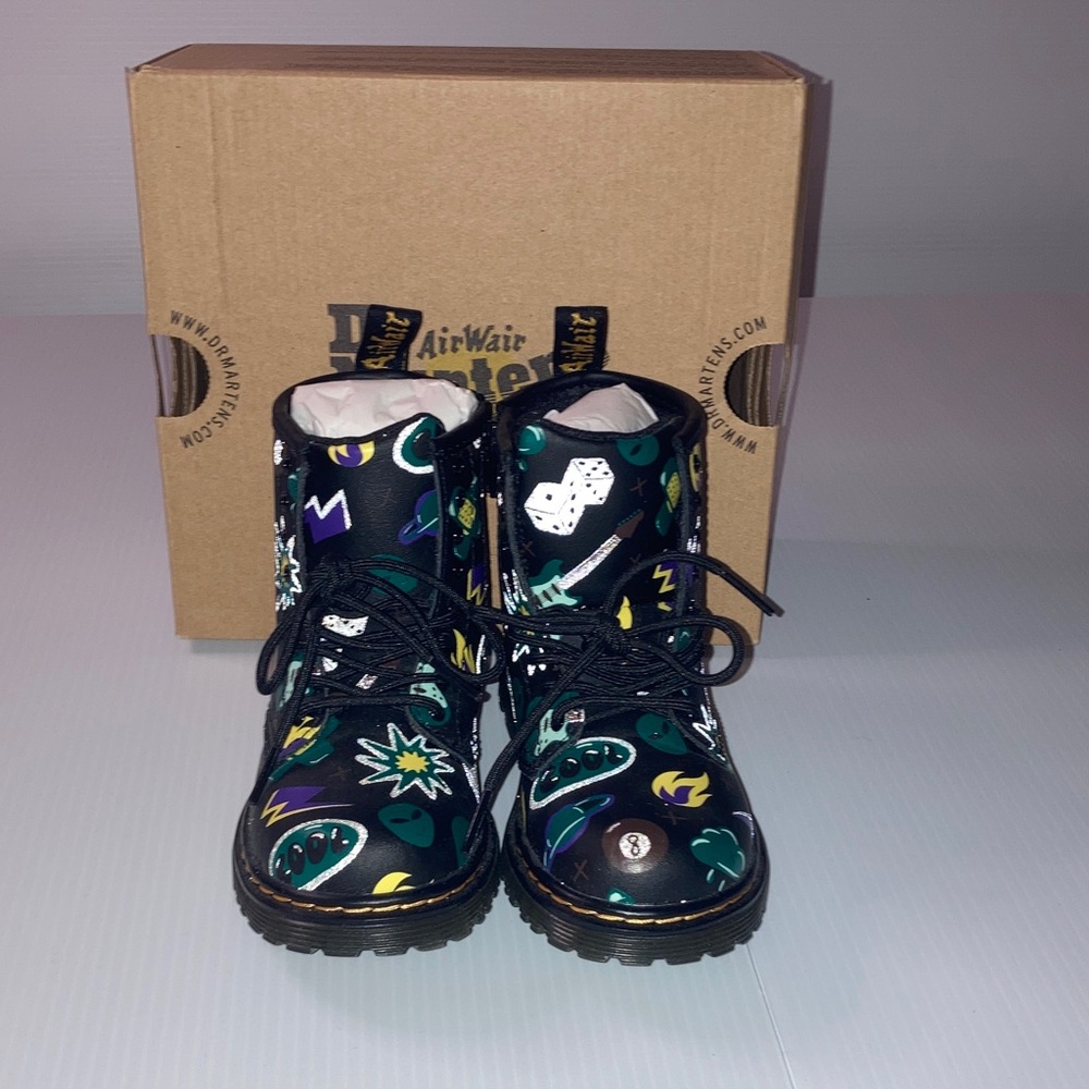NIB Doc Marten sticker print hydro boots toddler size 10